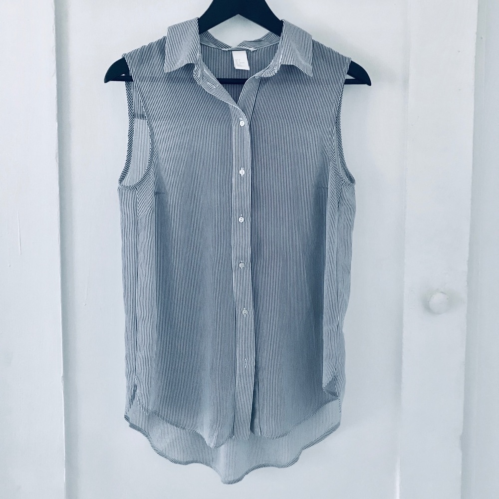 Brand new never worn blue-striped blouse from H&M